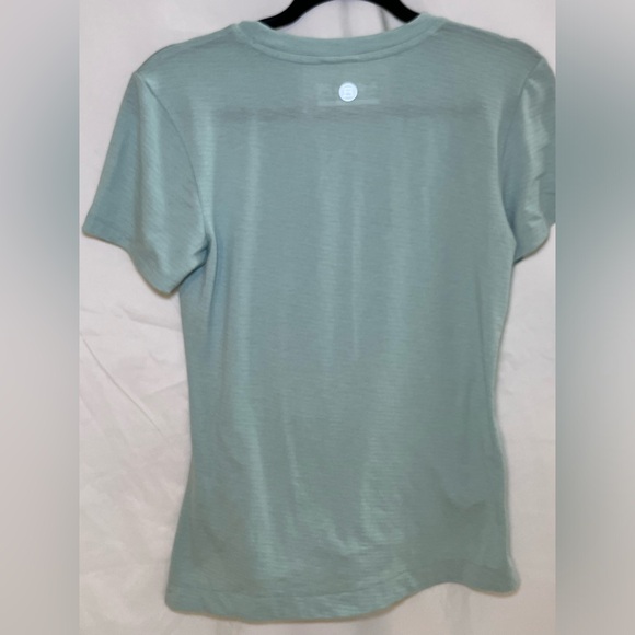 Avalanche Outdoor Supply Company Women’s size small short sleeve teal T-shirt - Picture 3 of 6